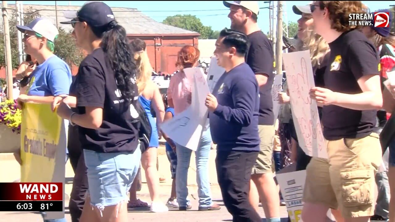 'Unions are us': Champaign celebrates Labor Day during annual parade